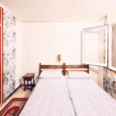 Cozzy Two Bedroom דירה קוניט