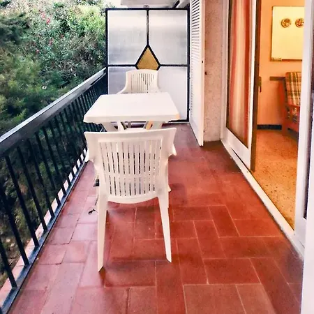 Cozzy Two Bedroom קוניט
