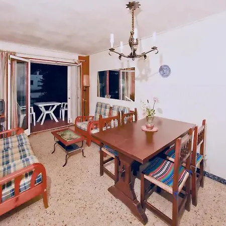 דירה Cozzy Two Bedroom *