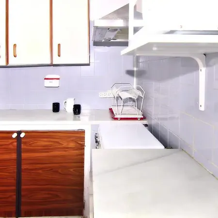 Cozzy Two Bedroom *