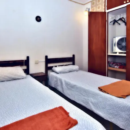 Cozzy Two Bedroom * קוניט