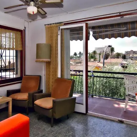 דירה Cozzy Two Bedroom